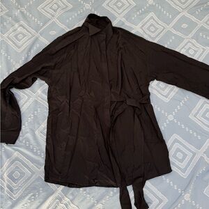 Black belted women’s top